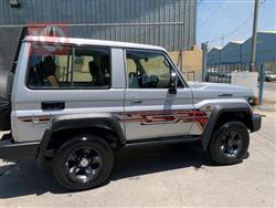 Toyota Land Cruiser 70